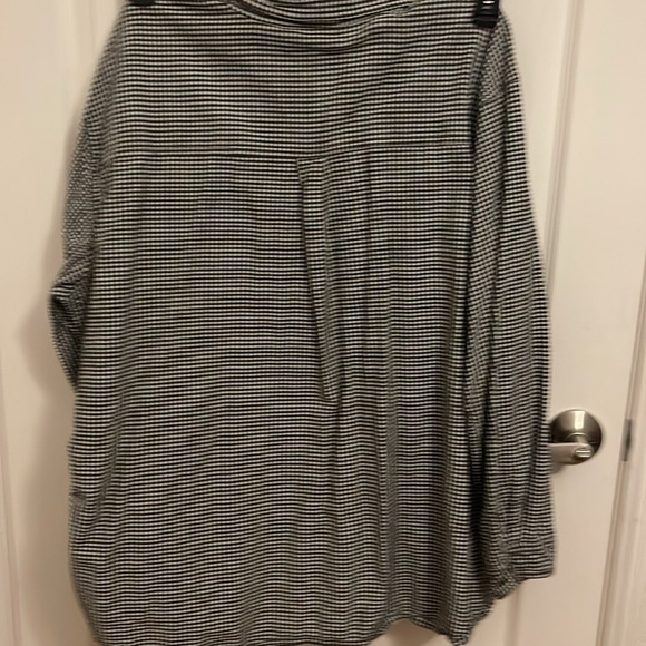 VICTORIA JONES BLACK WHITE EMBROIDERED HALLOWEEN SHIRT PLUS 30W - Picture 4 of 7